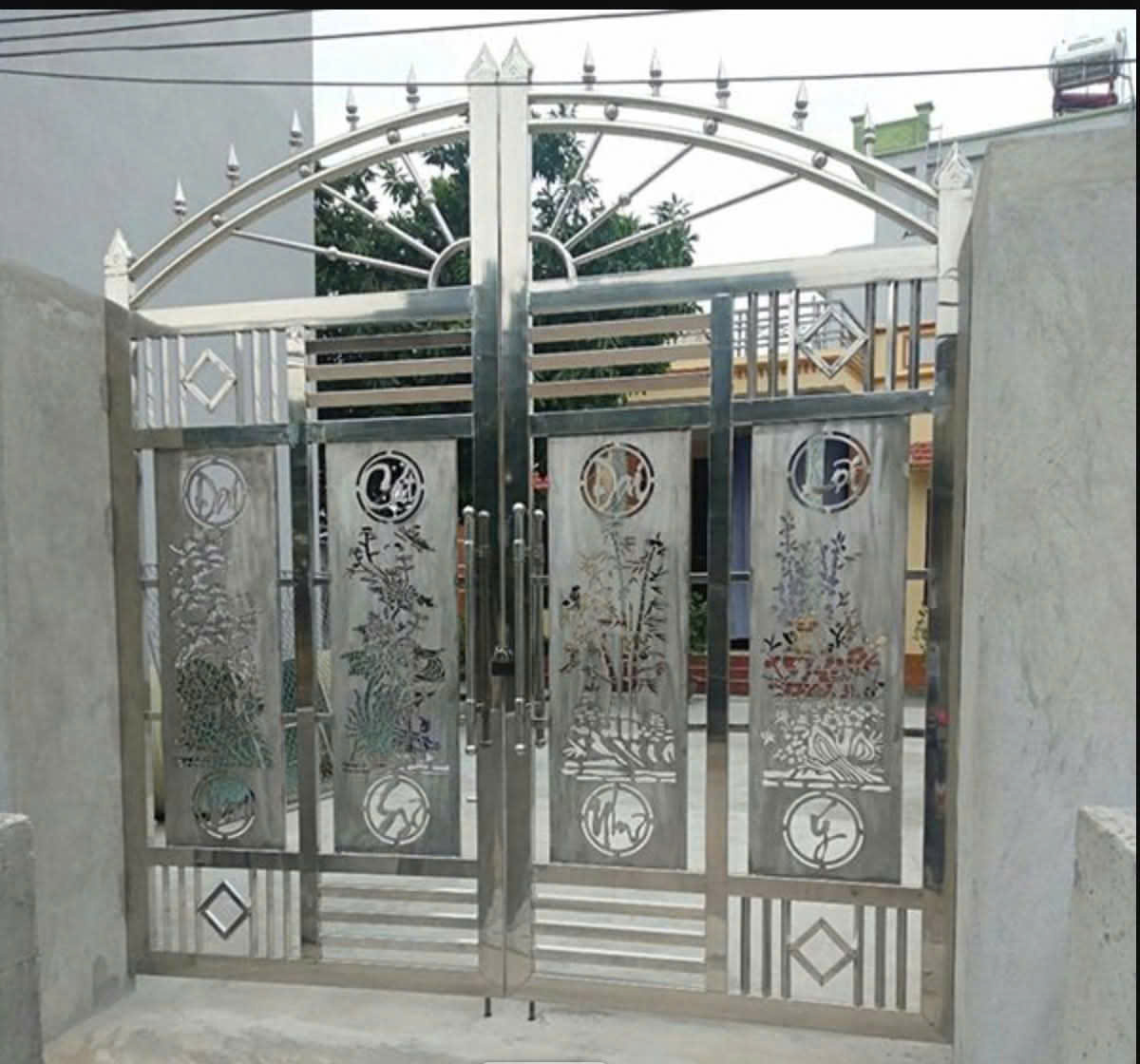 Cổng sắt 2 cánh