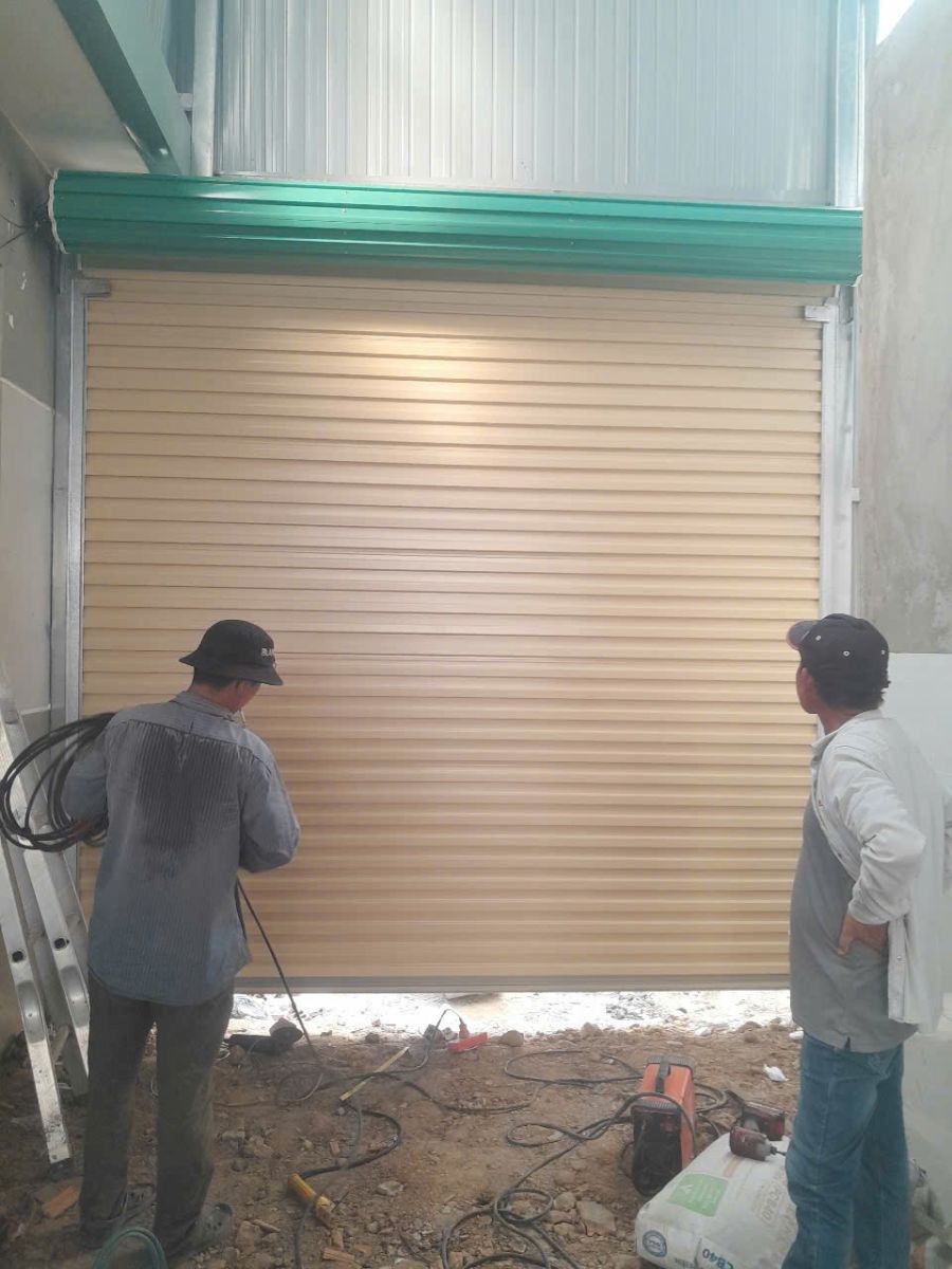 Cửa cuốn cho shop 1